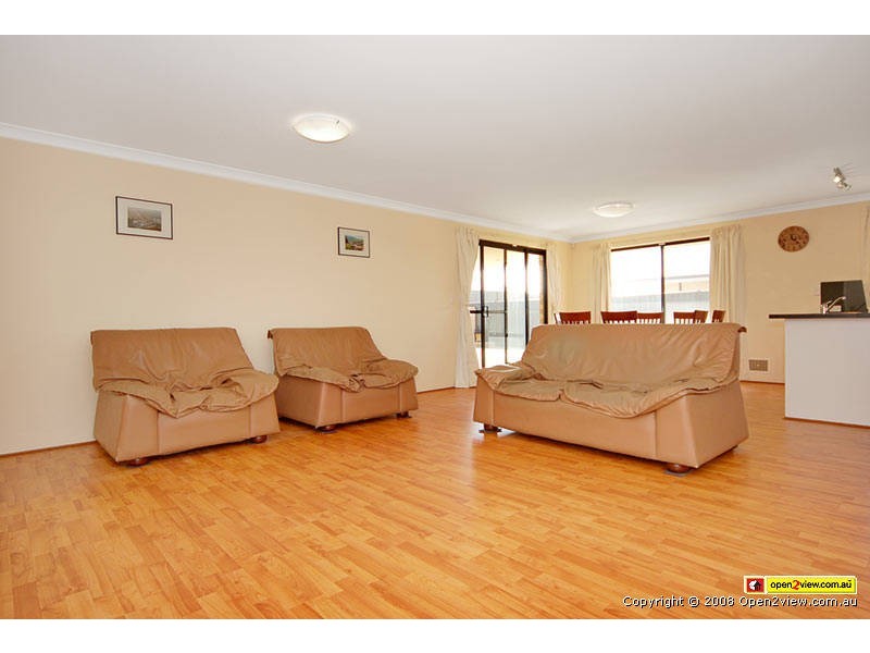 31 Beechwood Circle, Aveley WA 6069