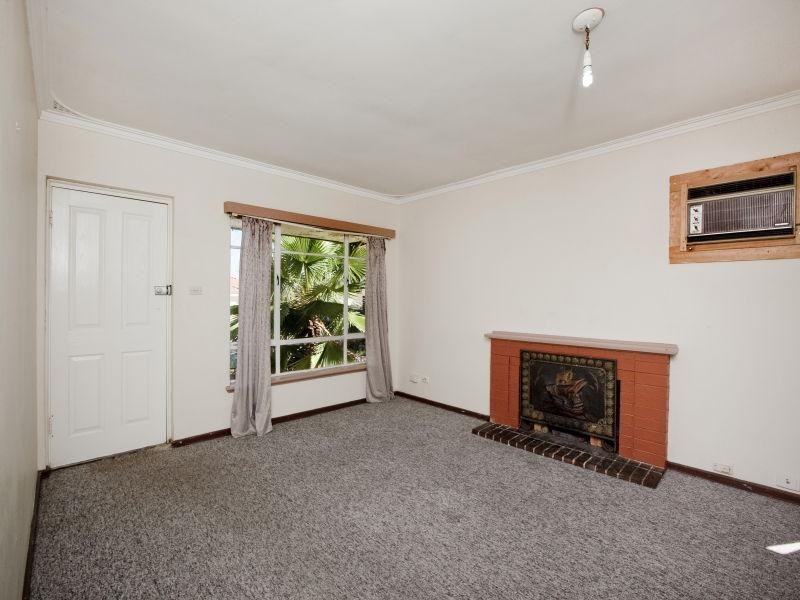 6 Rennington Street, Dianella WA 6059