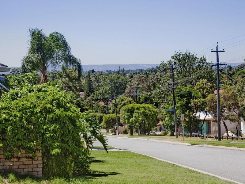 62 Shannon Road, Dianella WA 6059