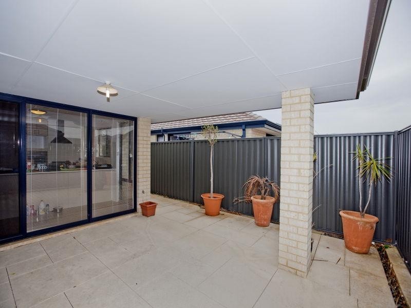 4 Delaney Road, Aveley WA 6069
