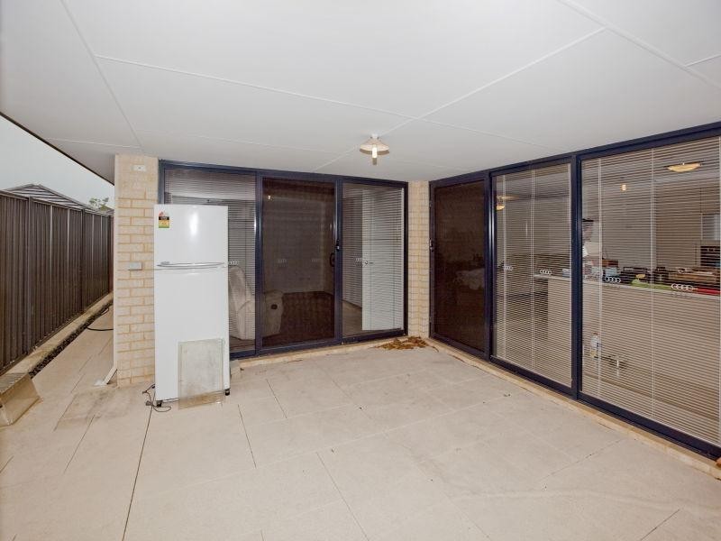 4 Delaney Road, Aveley WA 6069