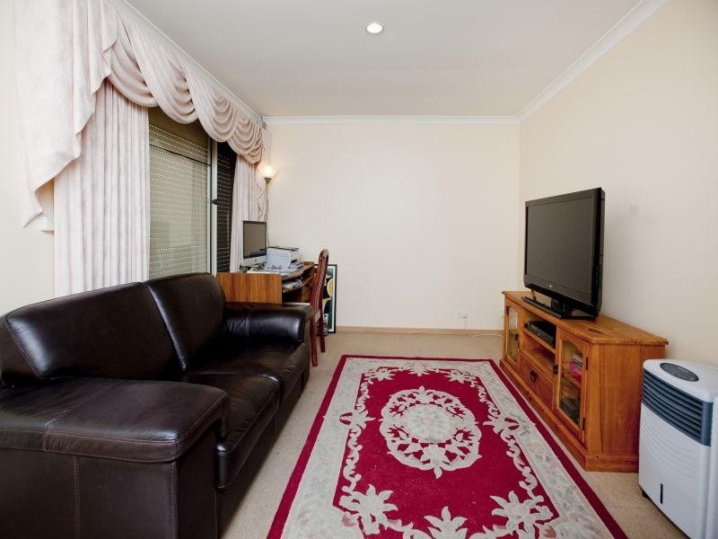 6 Treffone Street, Redcliffe WA 6104