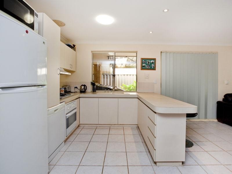 6 Treffone Street, Redcliffe WA 6104