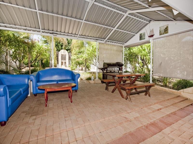 6 Treffone Street, Redcliffe WA 6104