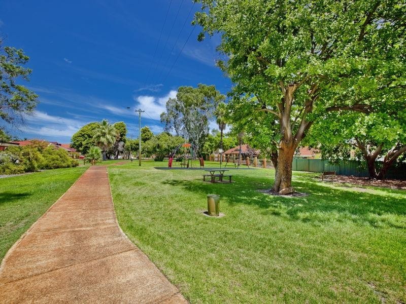 6 Treffone Street, Redcliffe WA 6104