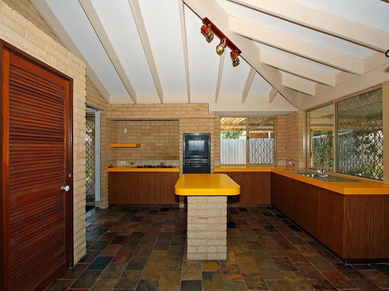 18a Third Avenue, Bassendean WA 6054