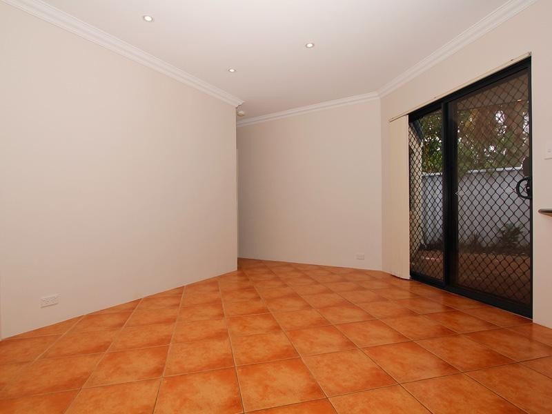 15C Loughton Way, Balga WA 6061