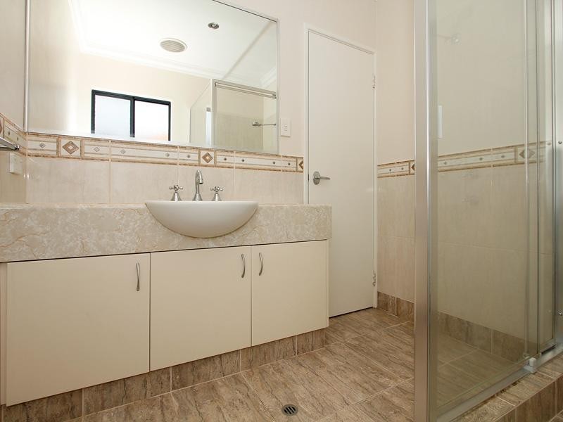 15C Loughton Way, Balga WA 6061