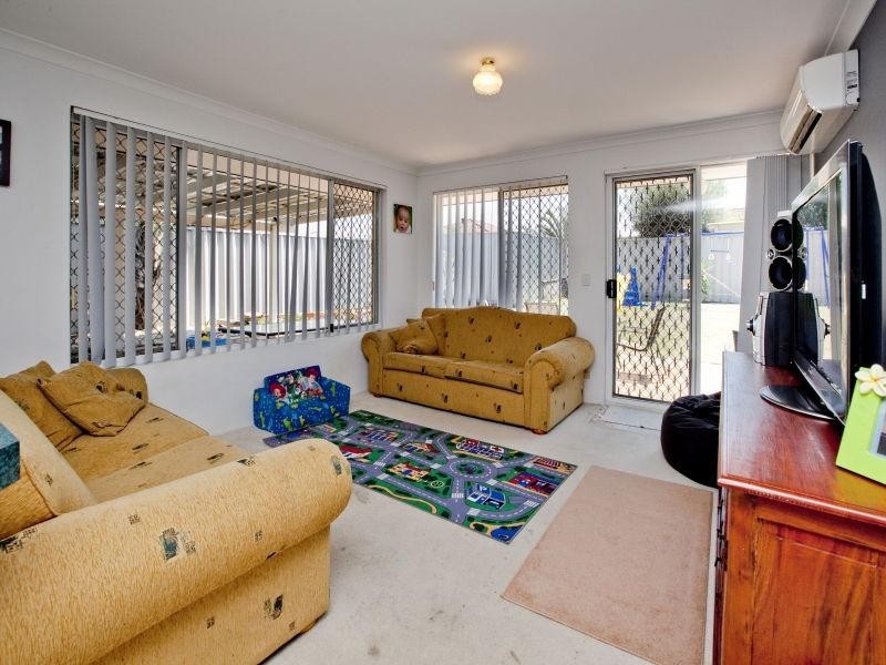 7 Redgate Court, Kiara WA 6054