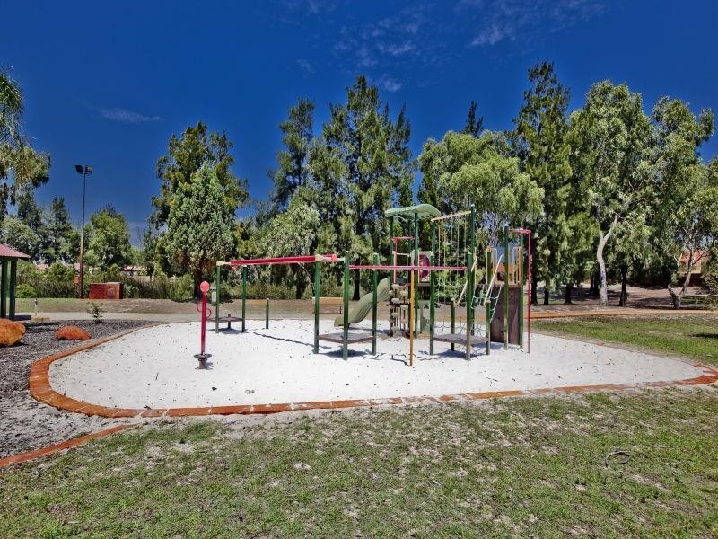 7 Redgate Court, Kiara WA 6054