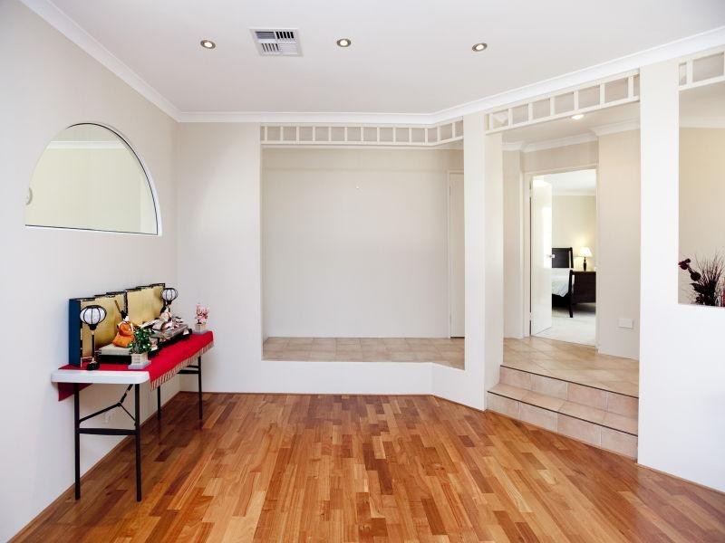 10 Tobruk Lane, Dianella WA 6059