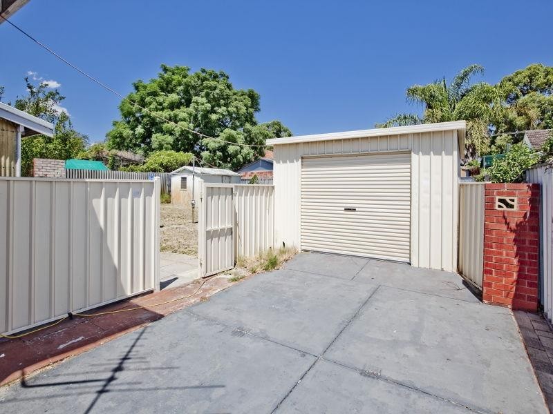 9 Bradley Way, Lockridge WA 6054