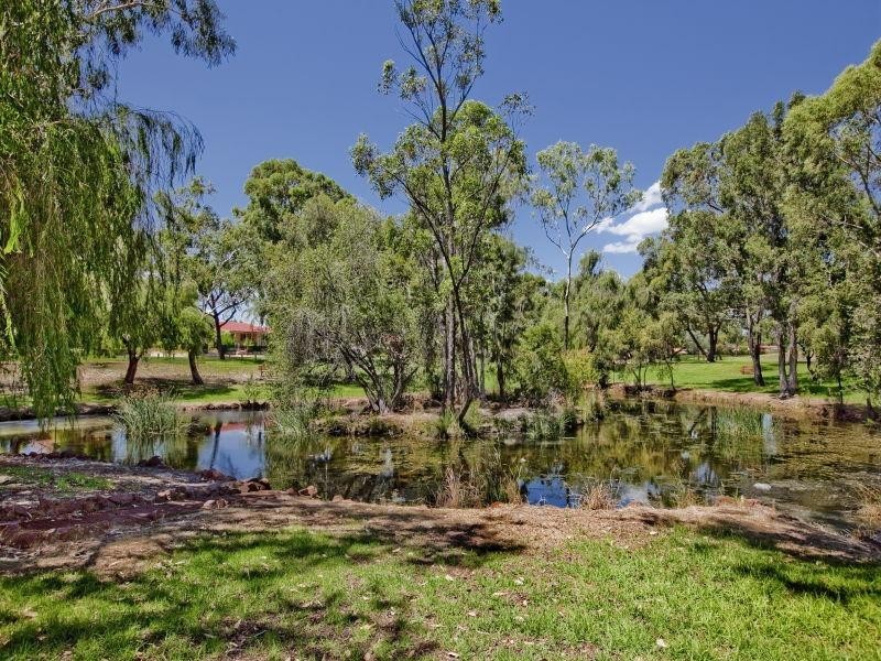 9 Bradley Way, Lockridge WA 6054