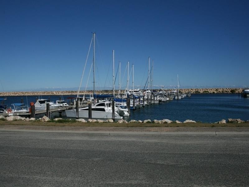 12 Whitfield Drive, Two Rocks WA 6037