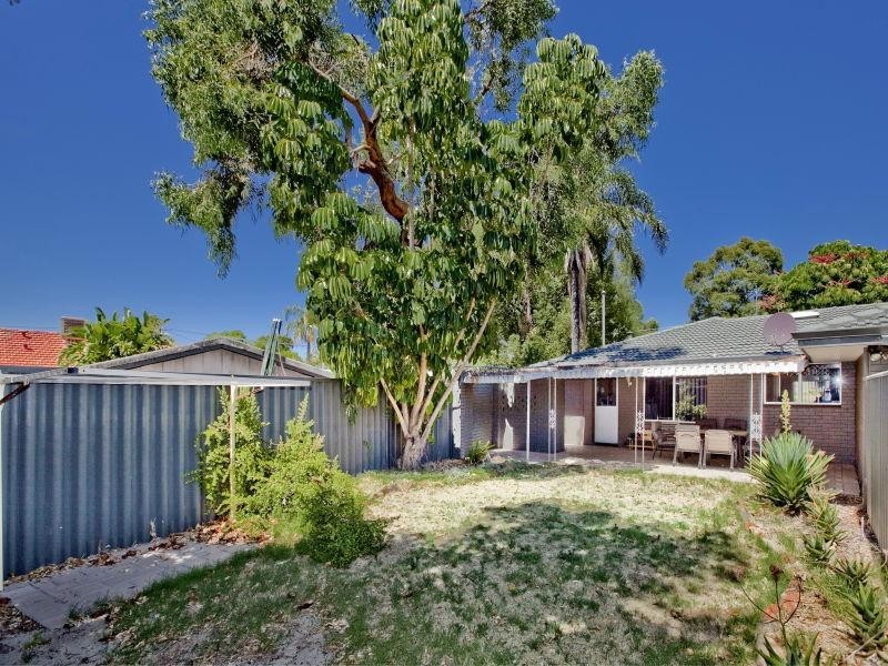 101B Howes Crescent, Dianella WA 6059