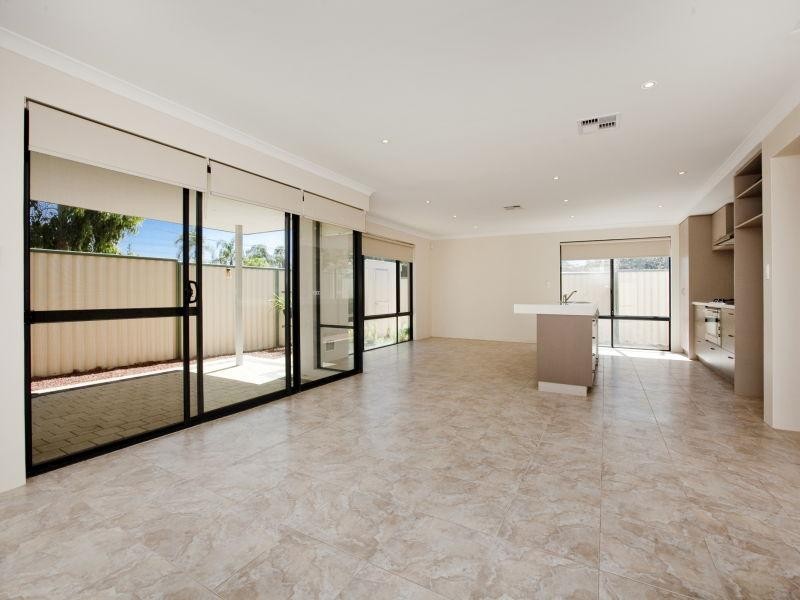 23 Rennington Street, Dianella WA 6059