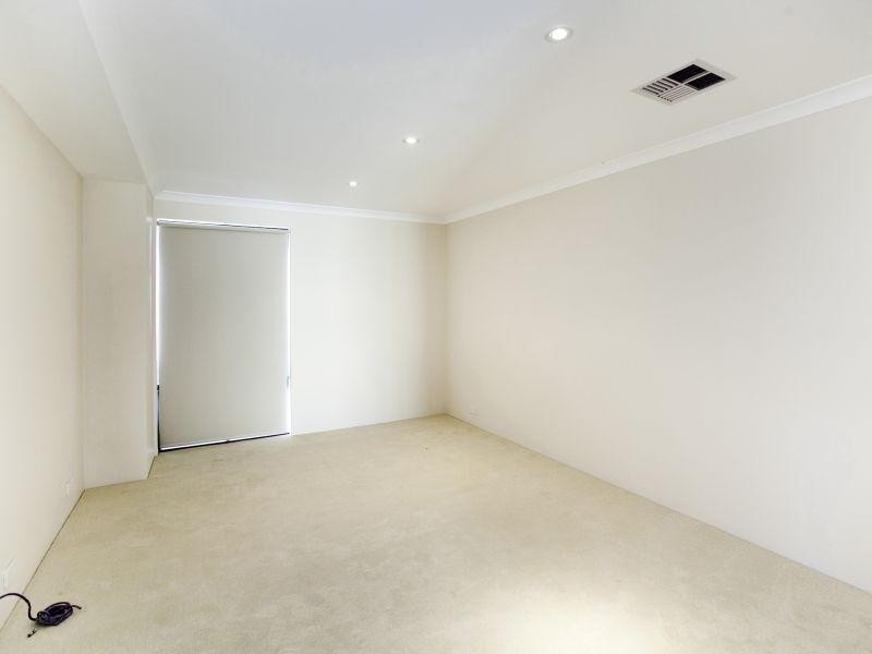 23 Rennington Street, Dianella WA 6059