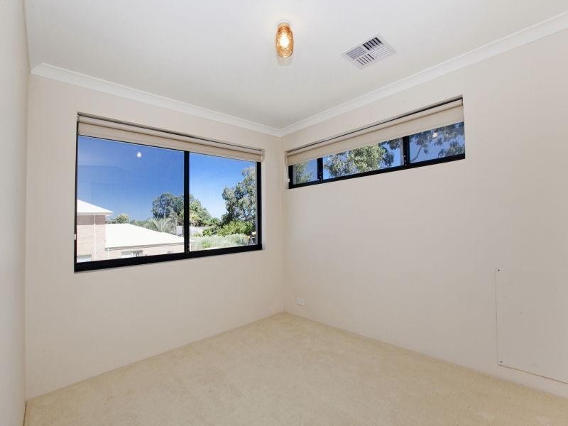 23 Rennington Street, Dianella WA 6059