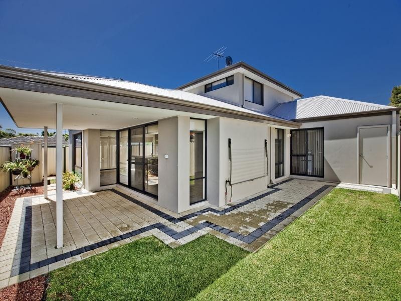 23 Rennington Street, Dianella WA 6059