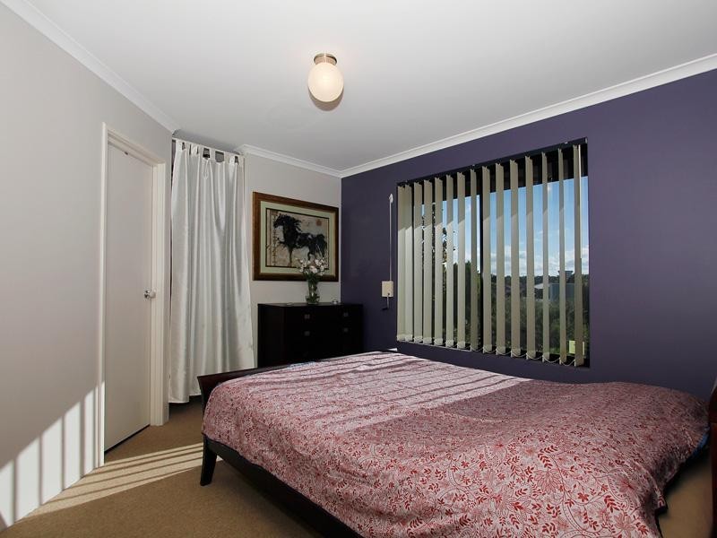 47 Pensacola Avenue, Caversham WA 6055