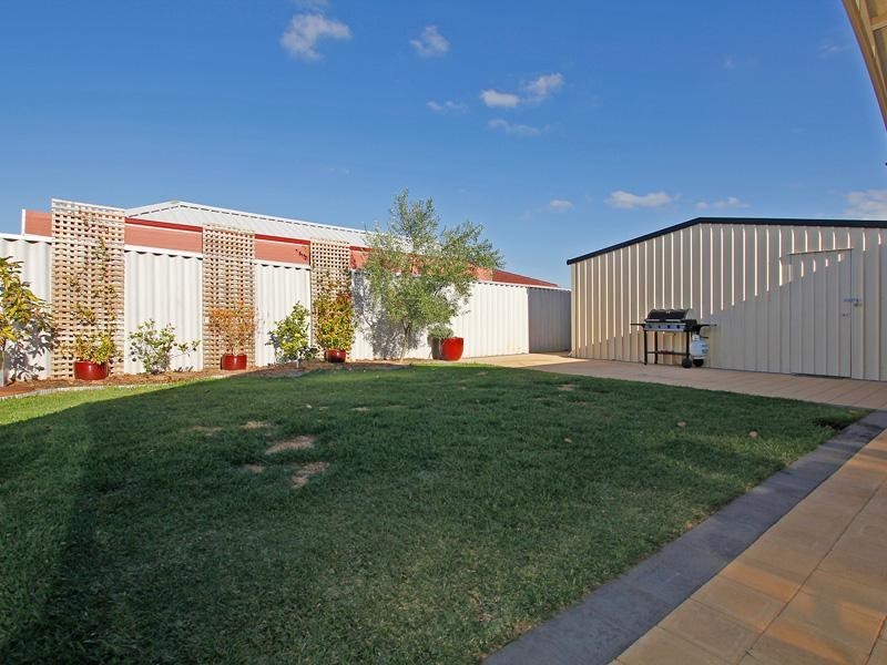 47 Pensacola Avenue, Caversham WA 6055