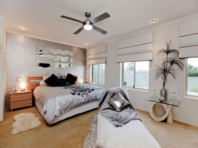 4 Meadowbank Way, Landsdale WA 6065