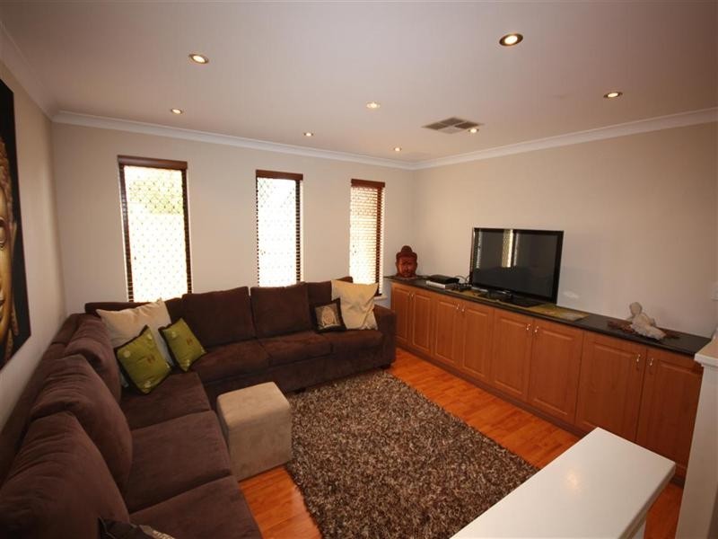 327 Coode Street, Dianella WA 6059