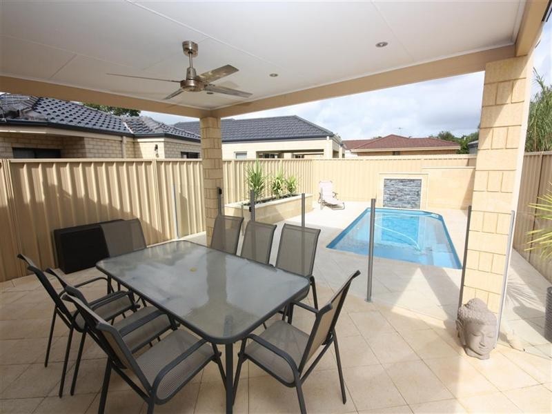 327 Coode Street, Dianella WA 6059