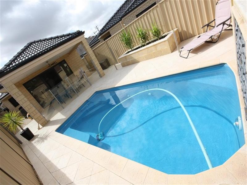 327 Coode Street, Dianella WA 6059