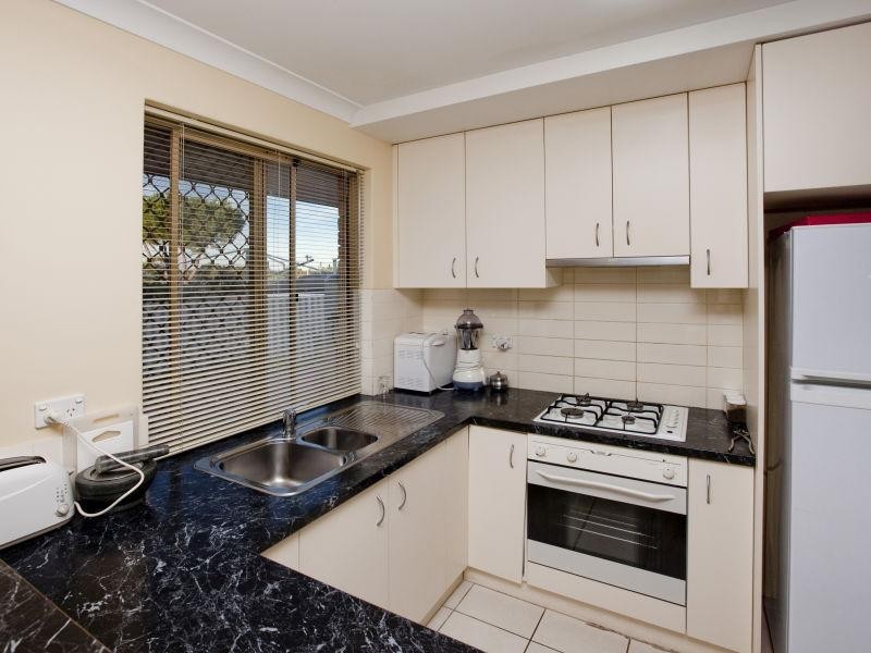 2/4 Awl Court, Mirrabooka WA 6061