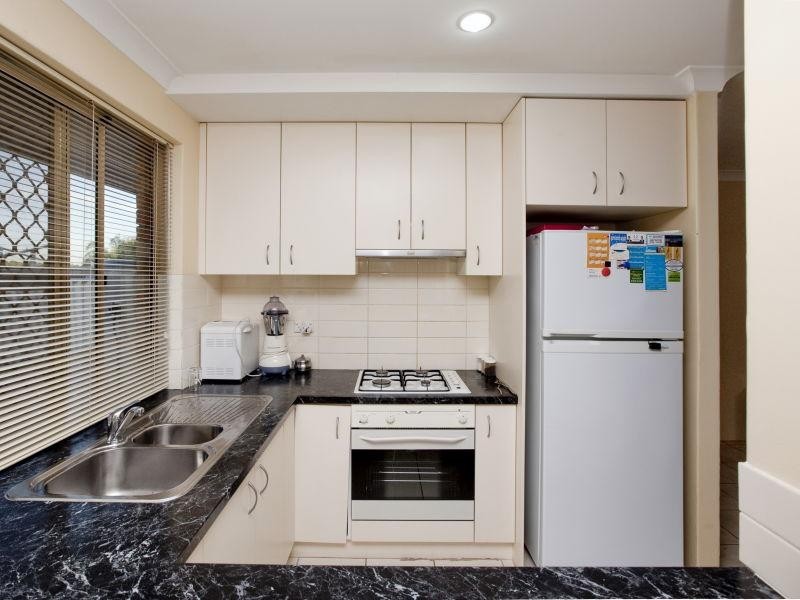 2/4 Awl Court, Mirrabooka WA 6061