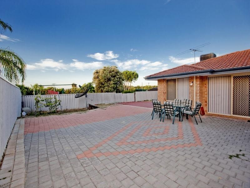 2/4 Awl Court, Mirrabooka WA 6061