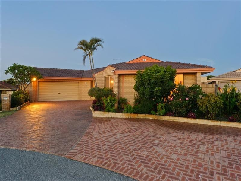 16 Lavender Court, Dianella WA 6059