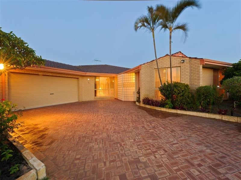 16 Lavender Court, Dianella WA 6059