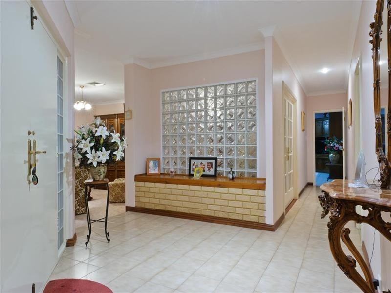 16 Lavender Court, Dianella WA 6059