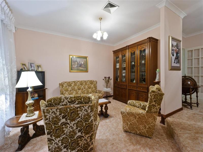 16 Lavender Court, Dianella WA 6059