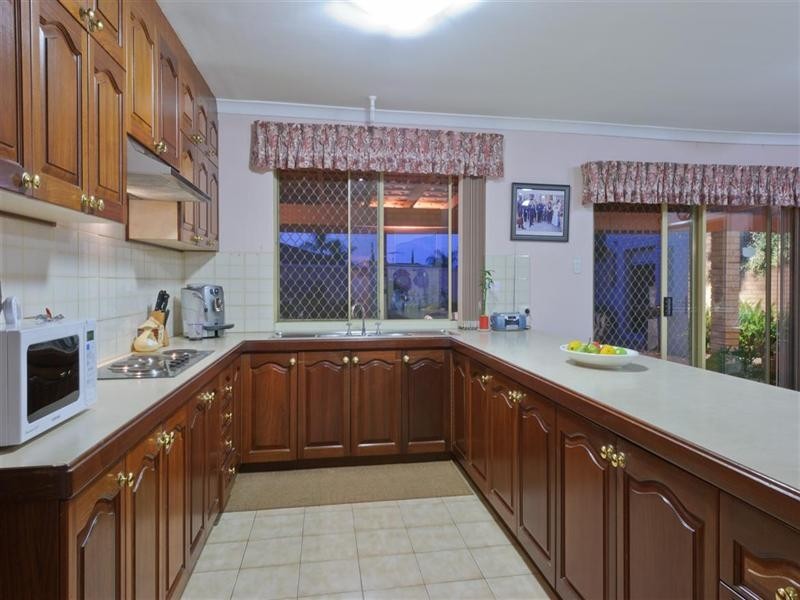 16 Lavender Court, Dianella WA 6059