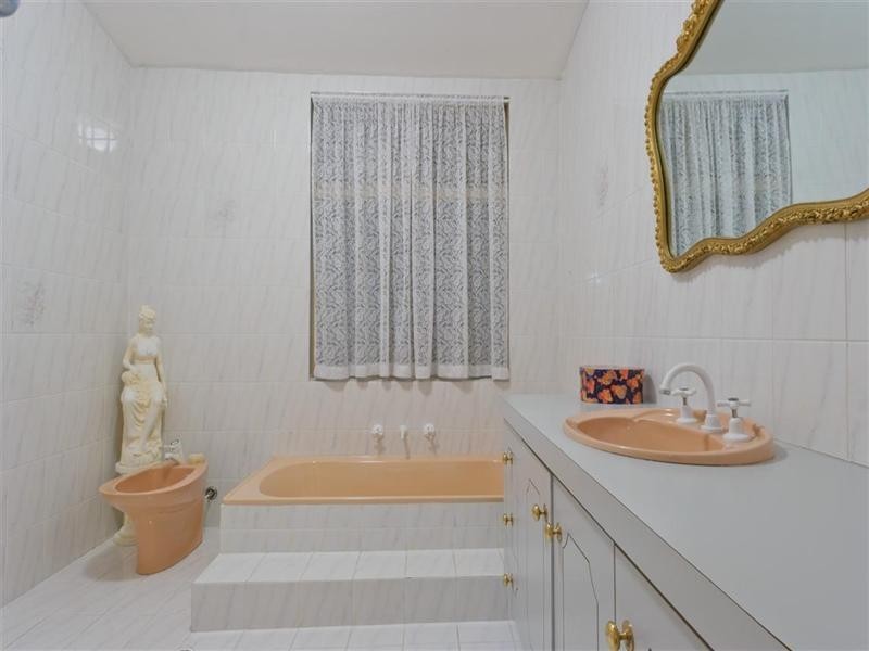 16 Lavender Court, Dianella WA 6059