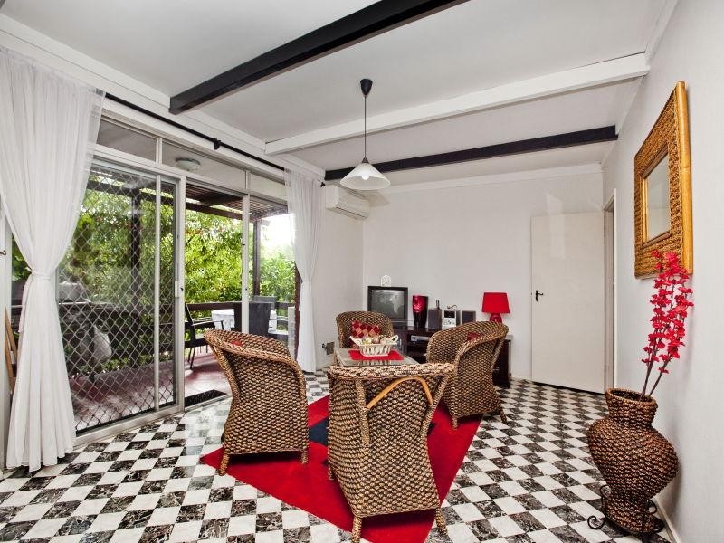 279 Alexander Drive, Dianella WA 6059