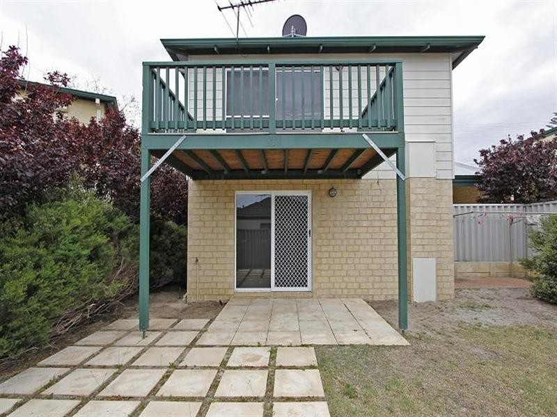 8 Sudlow Street, Embleton WA 6062