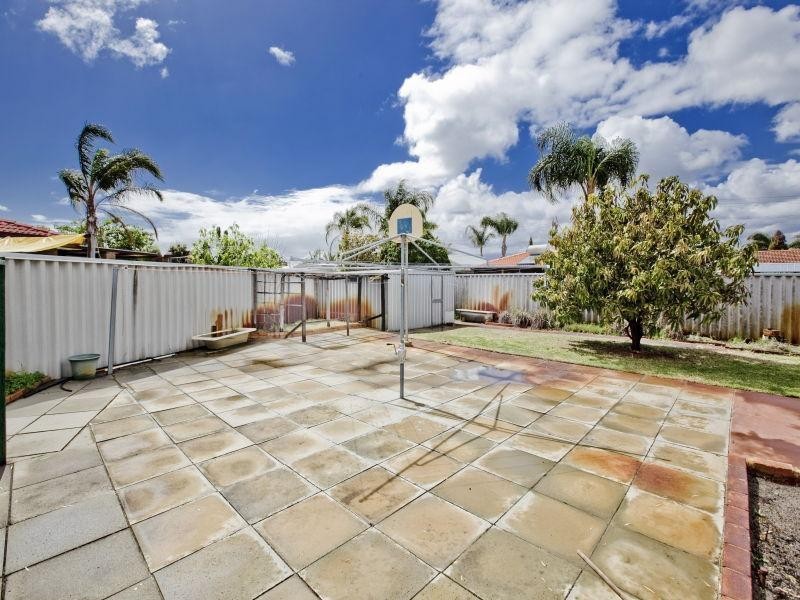20 Yenisey Cresent, Beechboro WA 6063