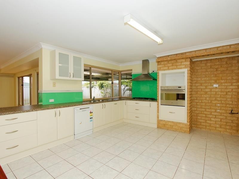 30 Teviot Place, Beechboro WA 6063