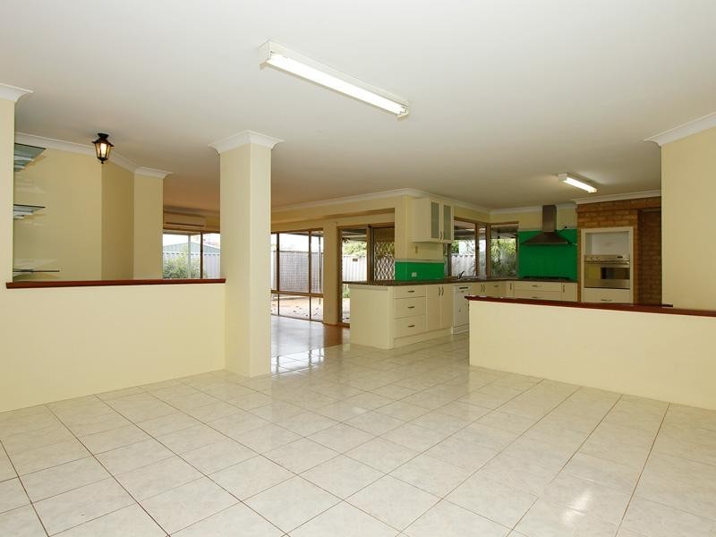 30 Teviot Place, Beechboro WA 6063