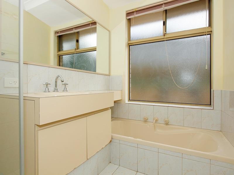 30 Teviot Place, Beechboro WA 6063