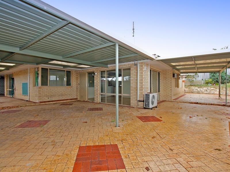 30 Teviot Place, Beechboro WA 6063