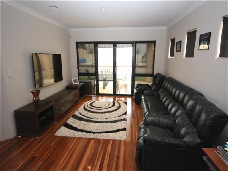 53 Canada Street, Dianella WA 6059