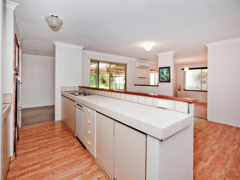 16 Aarons Close, Mirrabooka WA 6061