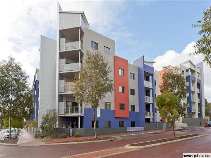 27/2 Walsh Loop, Joondalup WA 6027