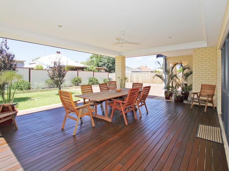 55A Fourth Avenue, Bassendean WA 6054