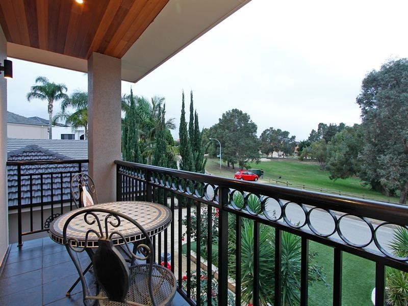 14 Babakin Parkway, Dianella WA 6059